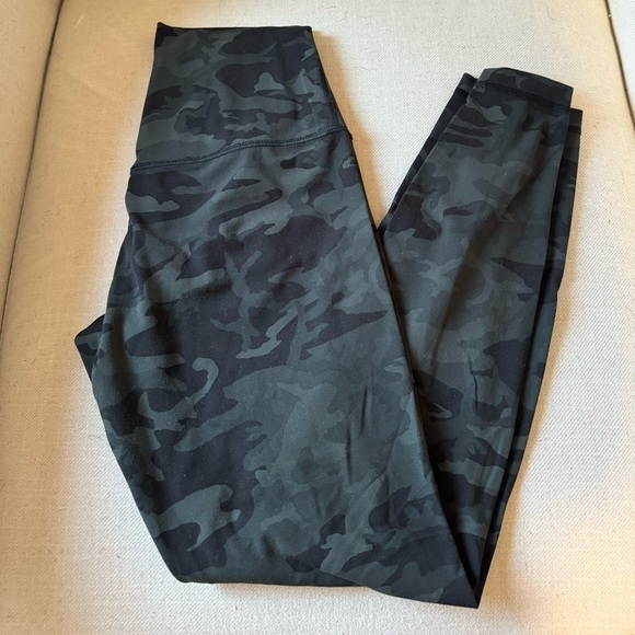 Lululemon Align High Rise 25” - Picture 4 of 7